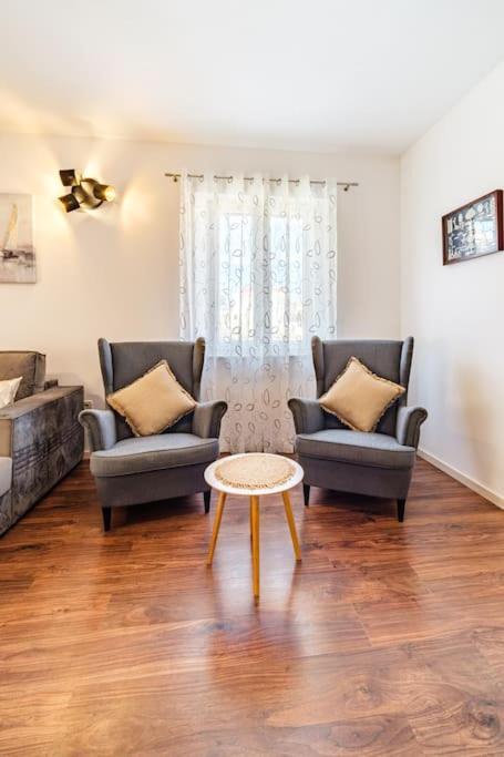 Peters Apartment Sutivan Eksteriør billede